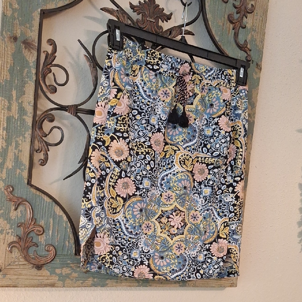 🔥🔥$8.00 LOFT Mini Skirt Blue/Yellow Floral Design NWOT Size XXSP
